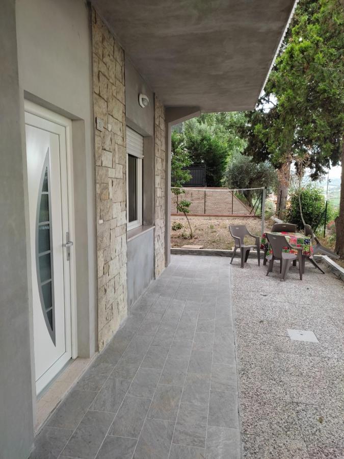 Villa Paoletti, Appartamento Confortevole Nel Cuore Di 格拉达拉 外观 照片